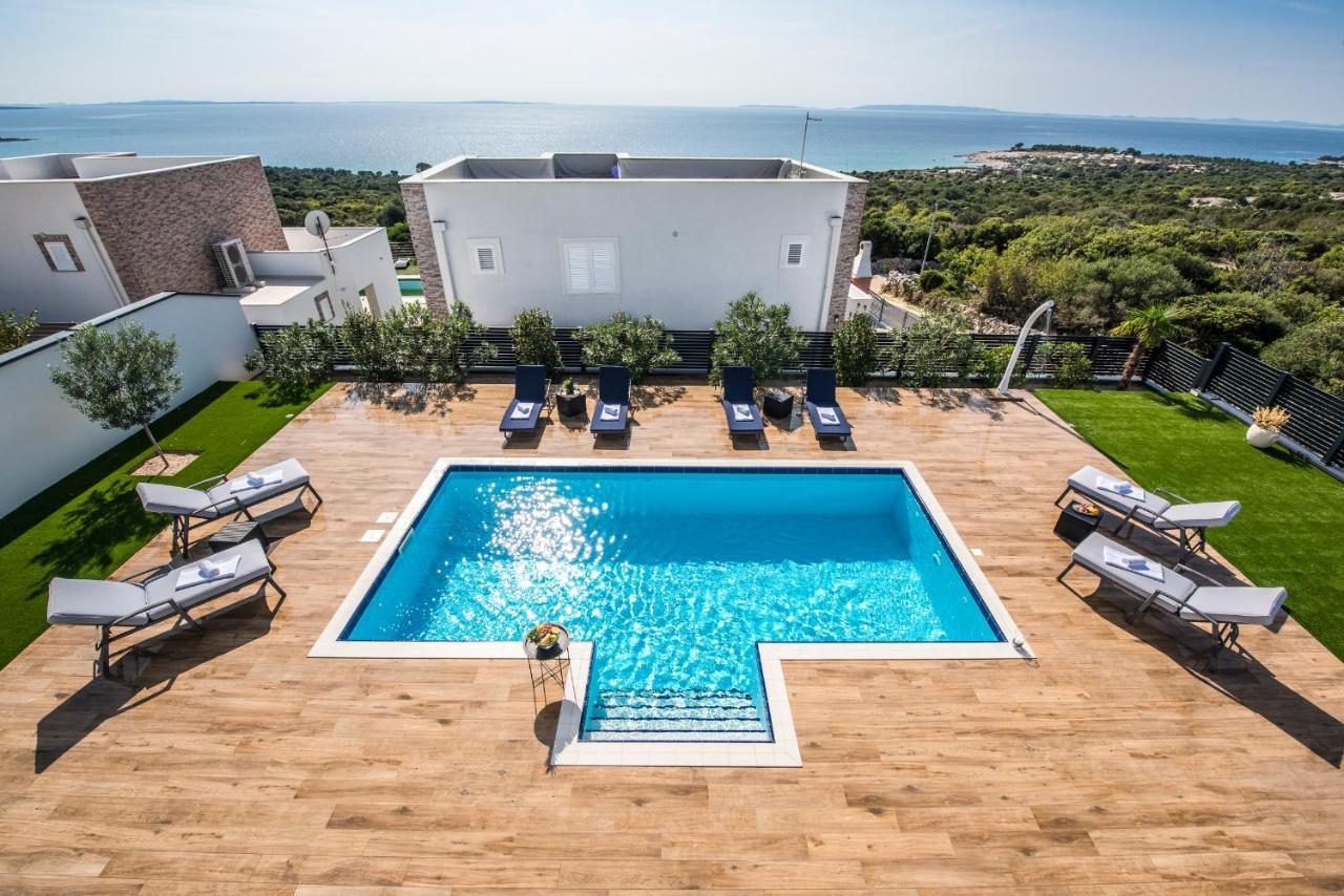 Villas Royal II With Private Pool Новалья Экстерьер фото